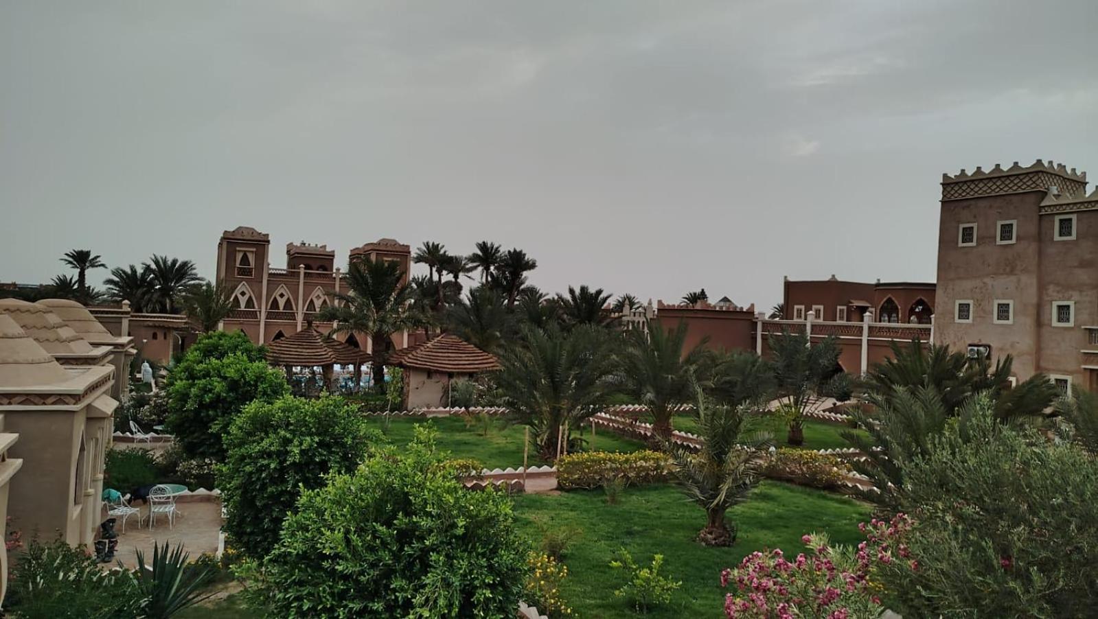 Riad Sbai Palace Мхамид Экстерьер фото